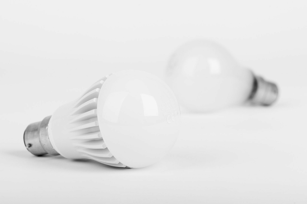 7 Advantages of LED Lights Over Fluorescent Lights - 76