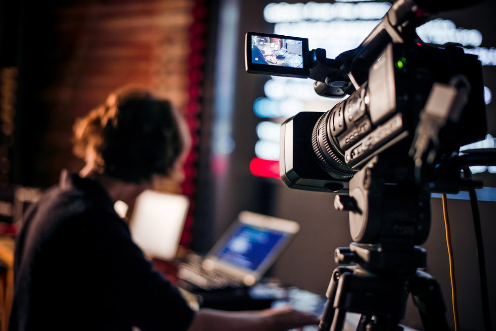 What are the Advantages of Digitalization in the Media and Entertainment Industry - 40