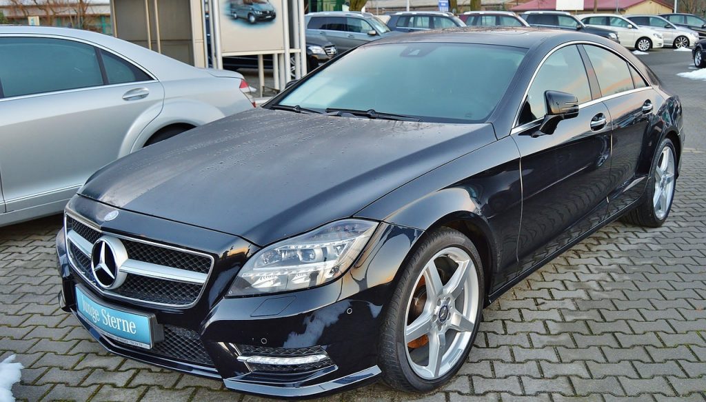 How to Use Technology to Promote Luxury Vehicle Sales - 81
