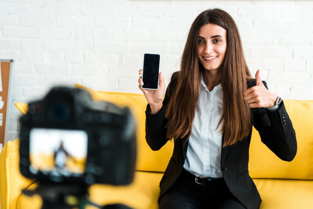 4 Tips for Video Blogging Success That You Must Follow