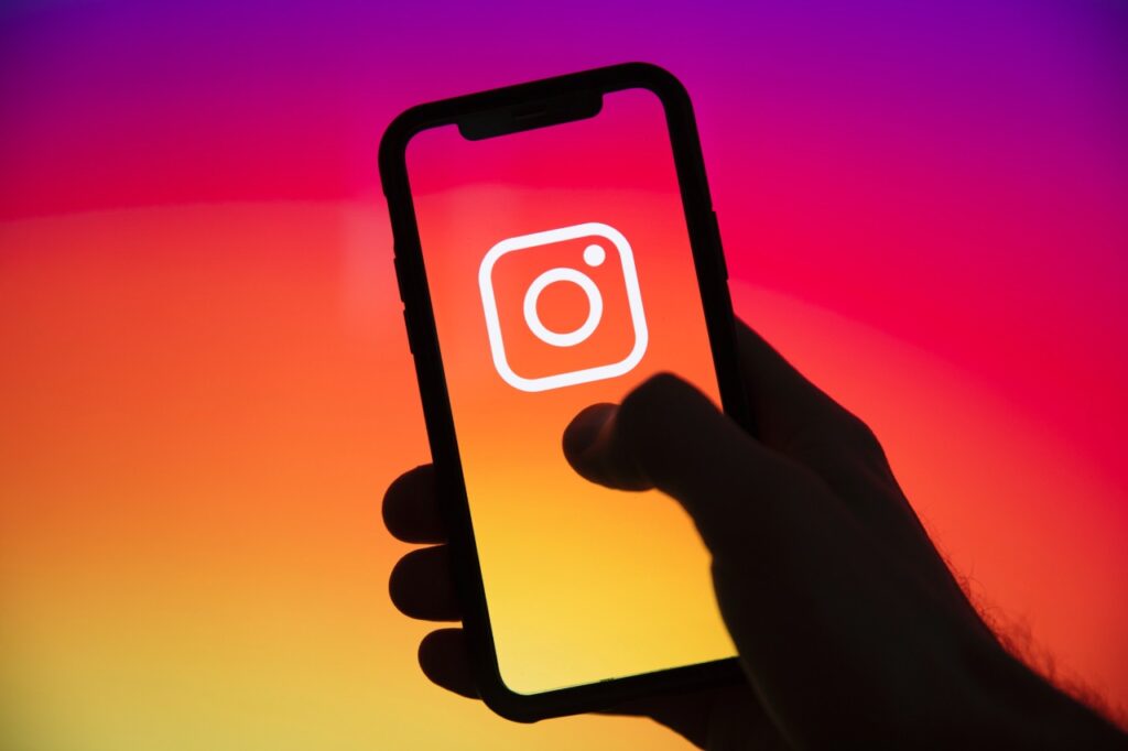 How to update Instagram on iPhone