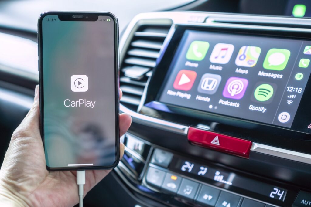 Why is my Apple CarPlay not working